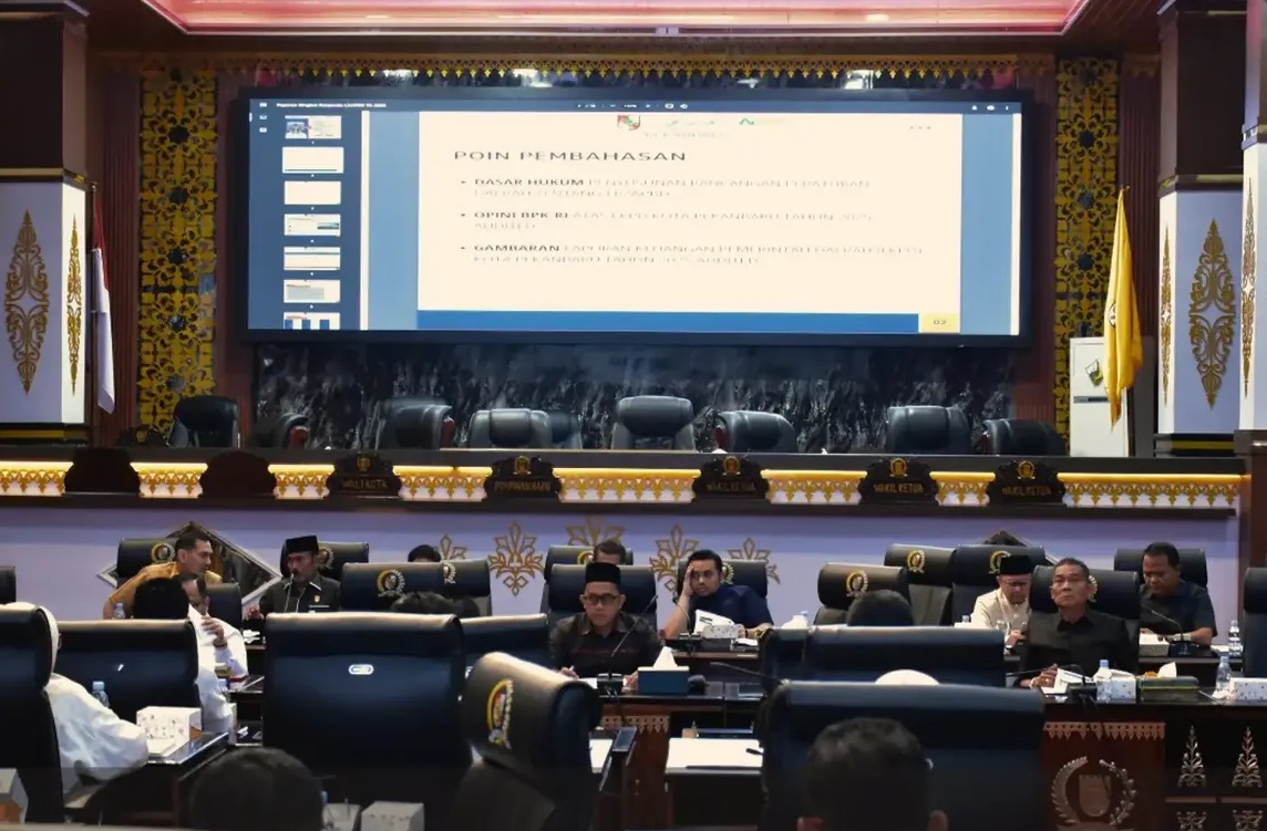 Banggar DPRD Pekanbaru Bahas Pertanggungjawaban APBD 2025 Bersama TAPD